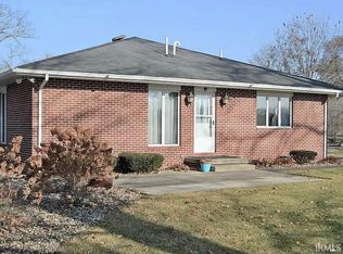 5268 E Country Club Rd, Logansport, IN 46947