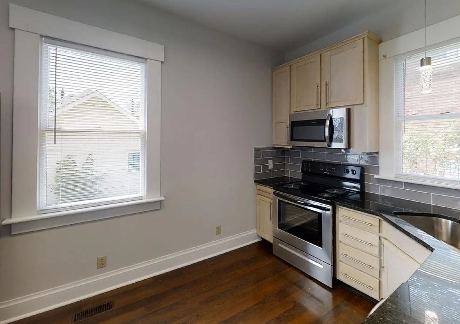 6 Bedroom 2.5 Bath Single Family House Available August 2027 — Photo 2