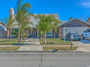 9961 Pinyon Ct, Fontana, CA 92335