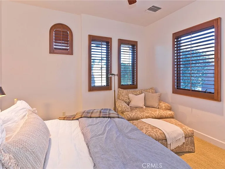 56145 Village Dr — Photo 38