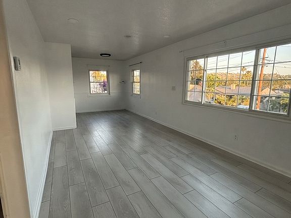 3rd image of 7262 Stanford Ave