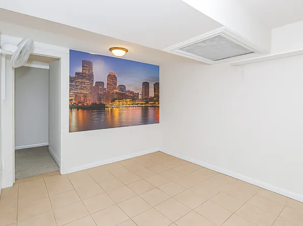 1461 East 3rd Street image 24 of 36