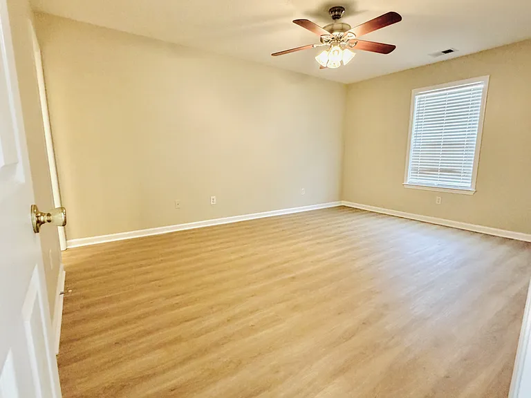 133 Heritage Village Ln — Photo 10