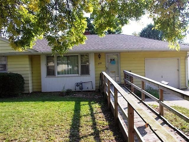 1st image of 228 Kenilworth Dr
