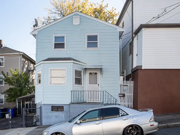 186 Lowell St, Fall River, MA 02721