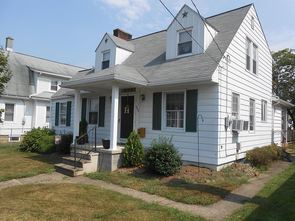 1st image of 343 Bayard St S