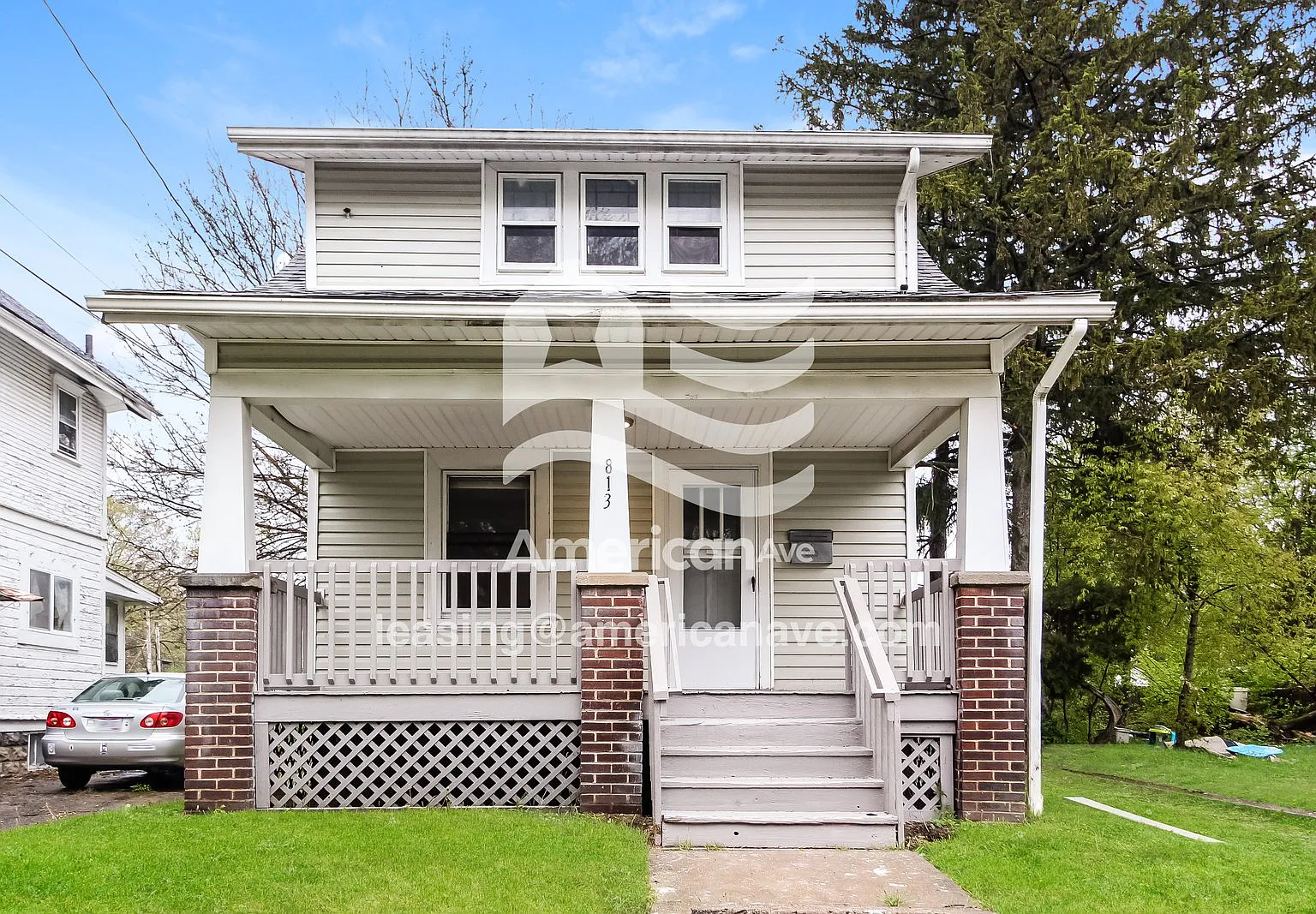 2 bed, 1.0 bath, 872 sqft, $980 — Photo 1