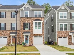 109 Big Woods Dr, Poquoson, VA 23662