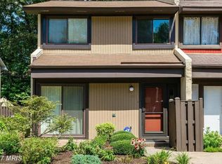 2252 Coppersmith Sq, Reston, VA 20191