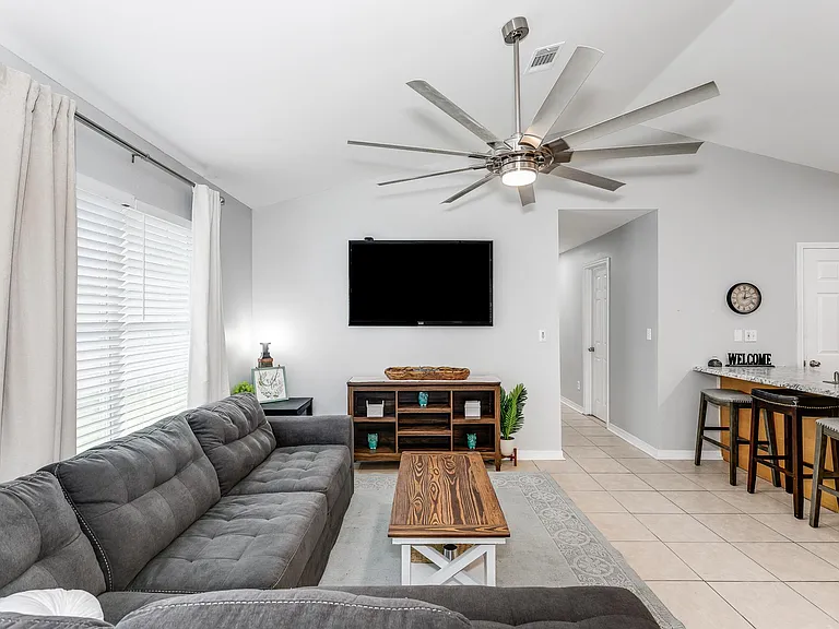 8410 Jarmen Ln — Photo 16