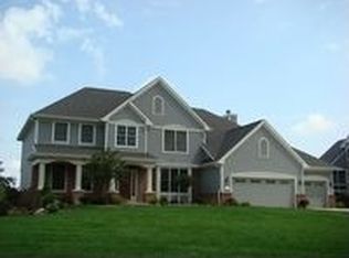 8305 Grapevine Cir, Mattawan, MI 49071