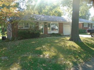 1260 Gahan Dr, Florissant, MO 63031