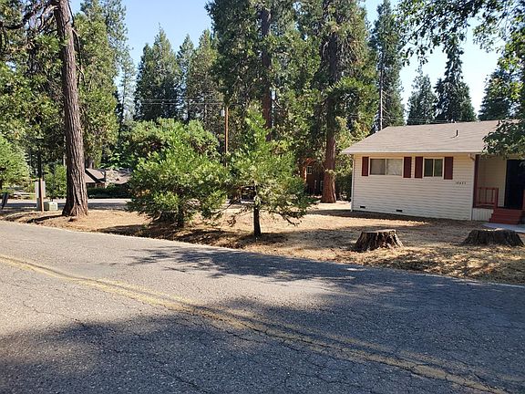 3rd image of 16427 Meadow Vista Dr