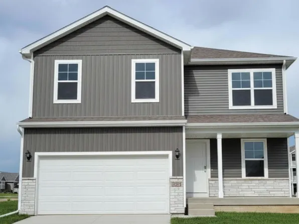 2783 Cecelia Dr, Hiawatha, IA 52233