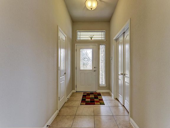 5th image of 802 Wood Mesa Dr