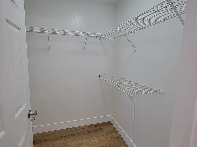 1476 Morning Crescent St — Photo 27