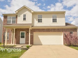 8218 Twin Rivers Dr, Indianapolis, IN 46239
