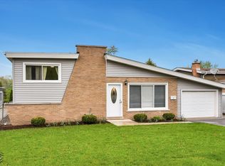 15 E Peiffer Ave, Lemont, IL