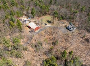 95 Sherwood Forest Rd, Weare, NH 03281