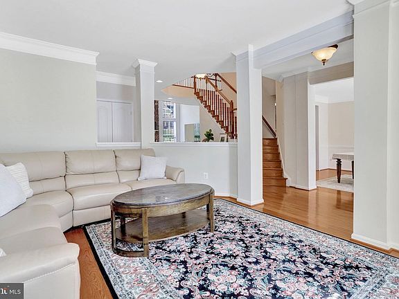 5th image of 6247 Rolling Spring Ct