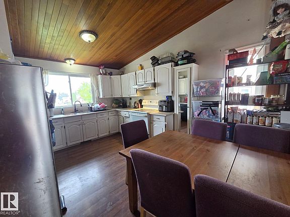 5th image of 3511 28th Ave NW