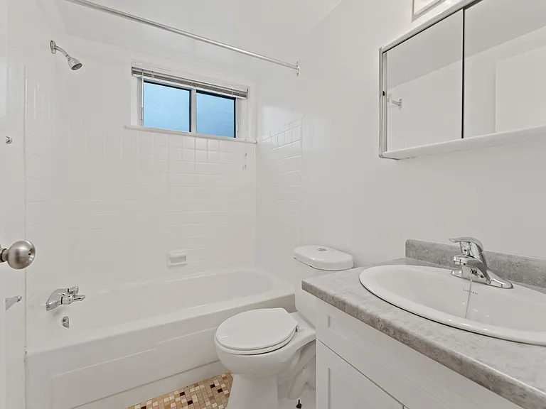 260 Randolph Pl — Photo 18