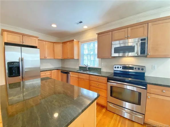 5 Elmcrest Terrace #10, Norwalk, CT 06850