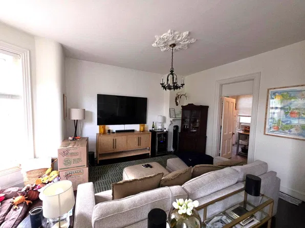 113 4th St SE APT B, Washington, DC 20003