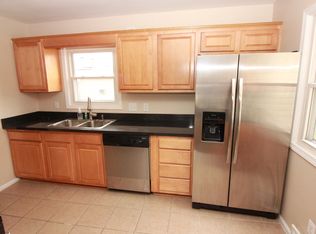1517 Lillian St, Westland, MI 48186