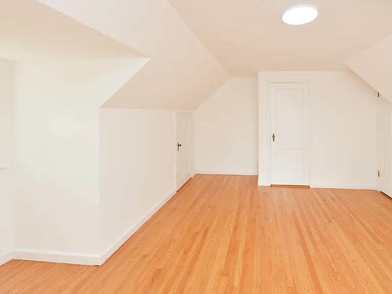 10 Remington Rd — Photo 18