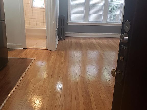 4th image of 5442 S Harper Ave