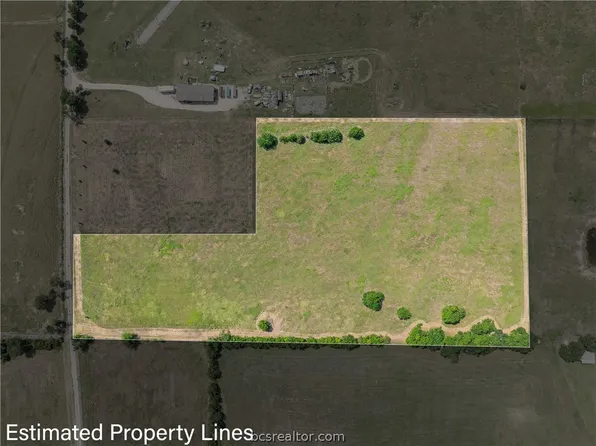 317 Memory Ln, Burton, TX 77835