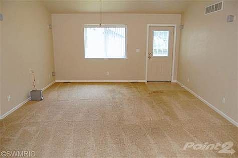 5th image of 106 Florence Ave