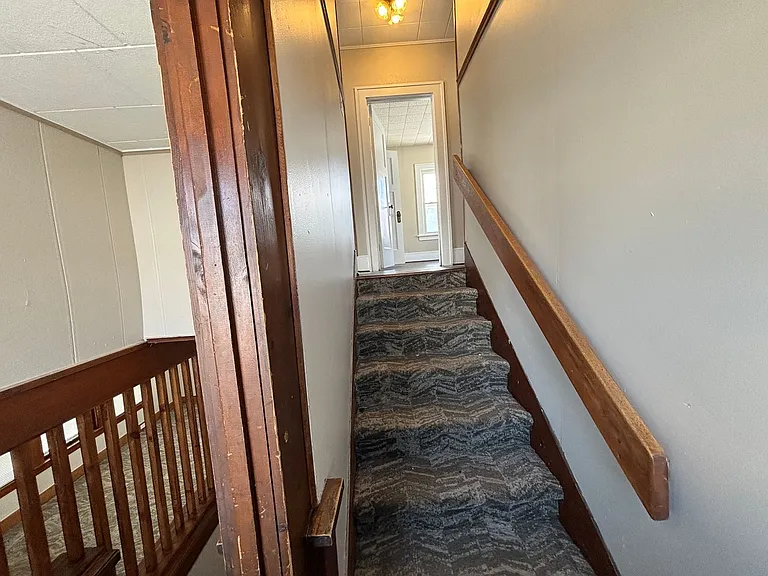 1410 Wilson Ave — Photo 7