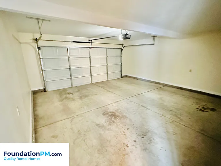 1314 Crosstown Ct — Photo 14