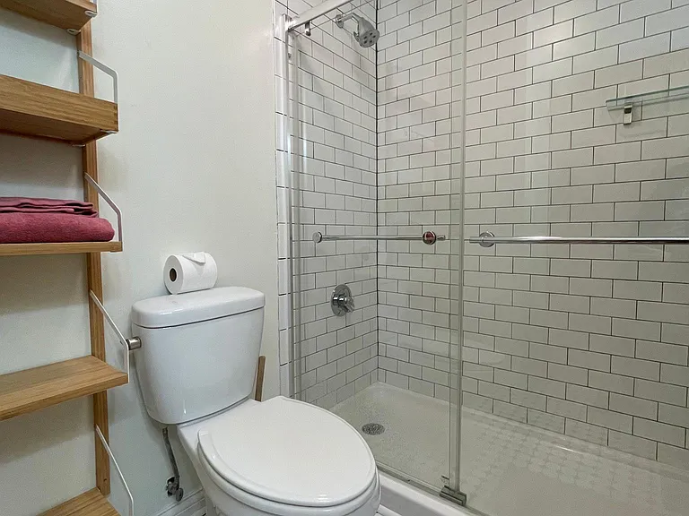1180 Jaeger St #1180 — Photo 9