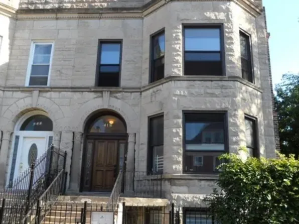 419 E 46th St, Chicago, IL 60653