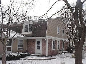 1st image of 348 Farmington Ln