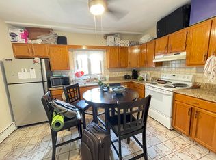 1124 Cambridge St APT 3, Cambridge, MA 02139