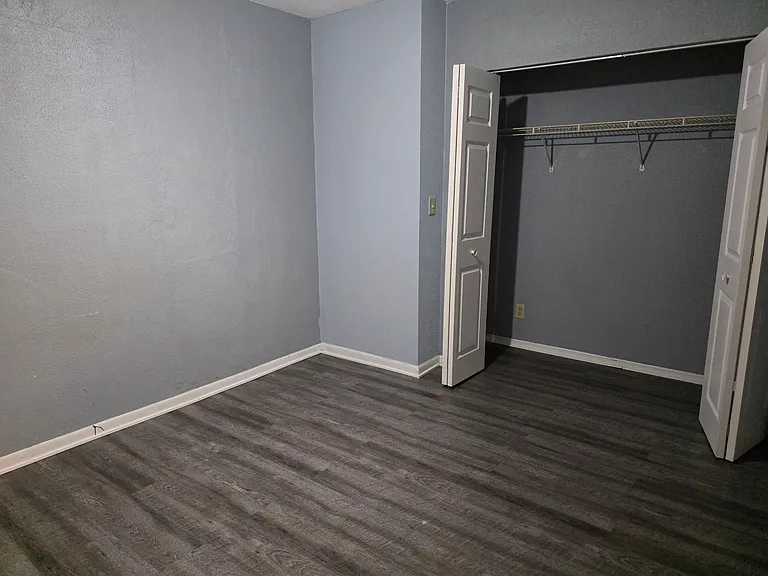 101 W Willow Dr — Photo 17