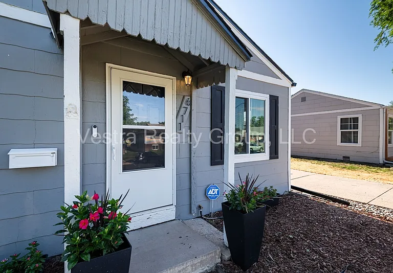 1176 Xenia St — Photo 3