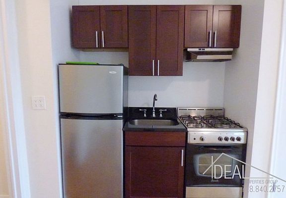 5th image of 266 Washington Ave #4