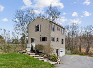 163 Middle Rd, Cumberland, ME 04021