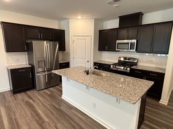 314 Granite Knoll Ct, Rolesville, NC