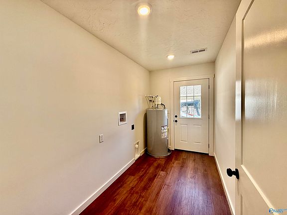 5th image of 3220 Madison Ave