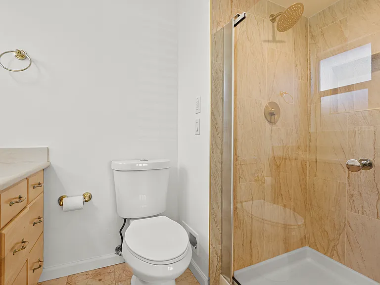 5525 Amby Dr — Photo 16