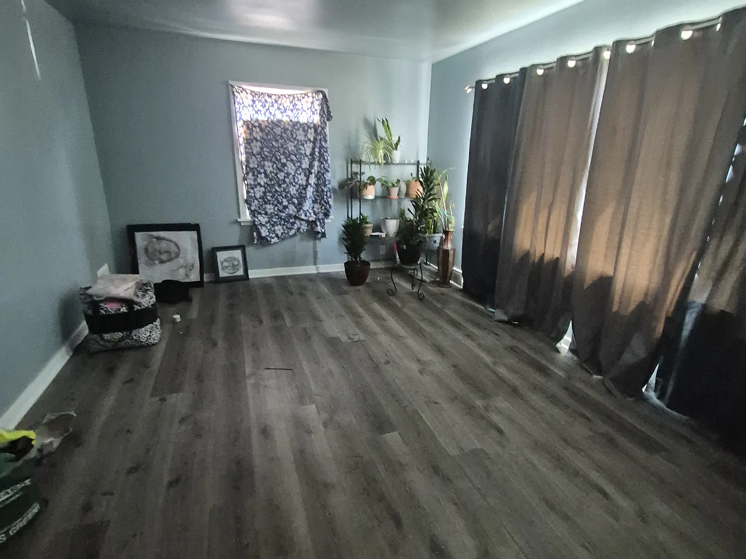 3 bed, 1.5 bath, 1200 sqft, $1,500 — Photo 1
