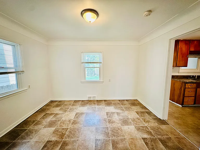 11026 Studebaker Ave — Photo 8