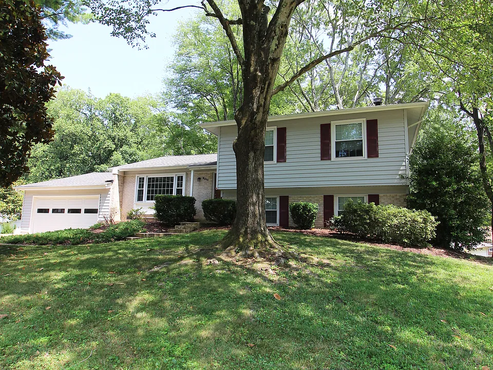 6211 Duntley Ct
