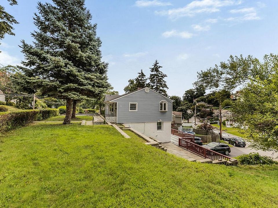 1st image of 154 Hillside Ave aka  350 Roberts Avenue
